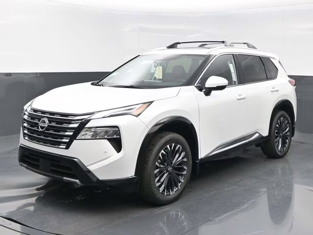 2026 Everest White Pearl Tricoat Nissan Rogue Platinum AWD SUV
