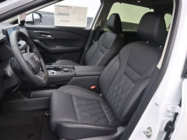2026 Everest White Pearl Tricoat Nissan Rogue Platinum AWD SUV