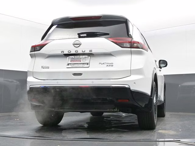 2026 Everest White Pearl Tricoat Nissan Rogue Platinum AWD SUV