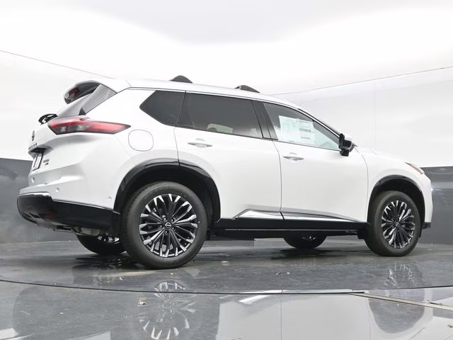2026 Everest White Pearl Tricoat Nissan Rogue Platinum AWD SUV