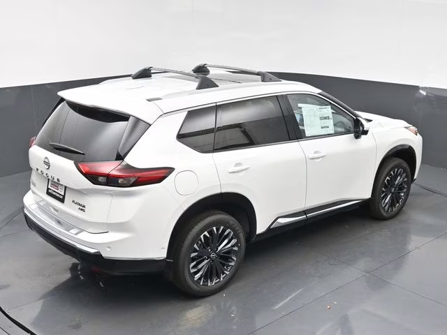 2026 Everest White Pearl Tricoat Nissan Rogue Platinum AWD SUV