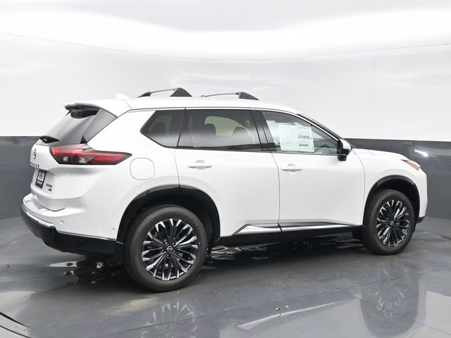 2026 Everest White Pearl Tricoat Nissan Rogue Platinum AWD SUV
