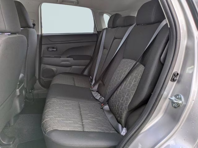 2026 Alloy Silver Metallic Mitsubishi Outlander Sport 2.0 LE 4X4 SUV