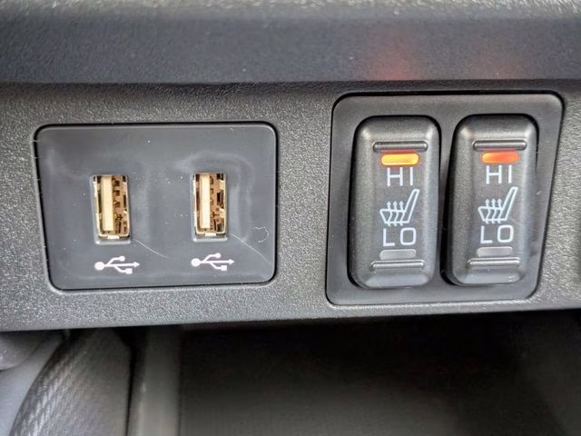 2026 Alloy Silver Metallic Mitsubishi Outlander Sport 2.0 LE 4X4 SUV