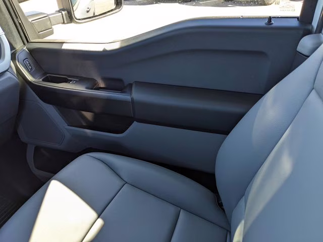 2026 Oxford White Ford Super Duty F-250 SRW XL 4X4 Truck