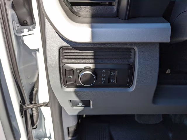 2026 Oxford White Ford Super Duty F-250 SRW XL 4X4 Truck