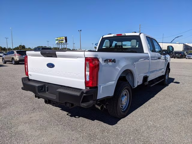 2026 Oxford White Ford Super Duty F-250 SRW XL 4X4 Truck