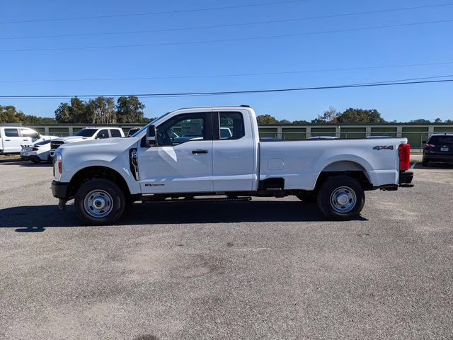 2026 Oxford White Ford Super Duty F-250 SRW XL 4X4 Truck