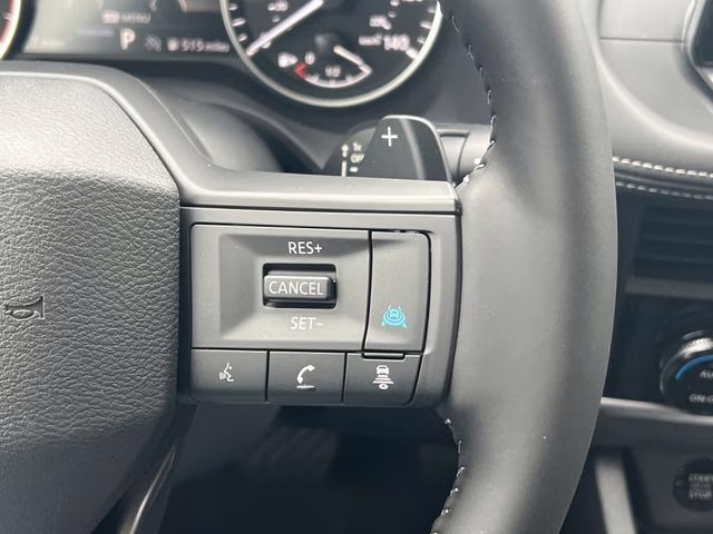 2026 Everest White Pearl Tricoat Nissan Rogue SV FWD SUV