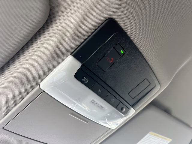 2026 Everest White Pearl Tricoat Nissan Rogue SV FWD SUV