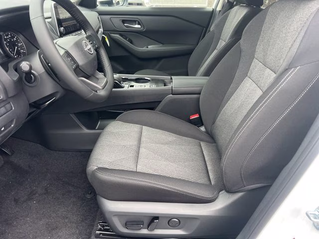 2026 Everest White Pearl Tricoat Nissan Rogue SV FWD SUV