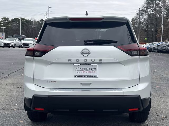 2026 Everest White Pearl Tricoat Nissan Rogue SV FWD SUV