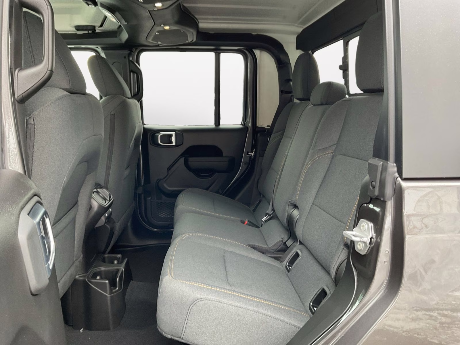 2026 Granite Crystal Metallic Clearcoat Jeep Gladiator Sport S 4X4 Truck