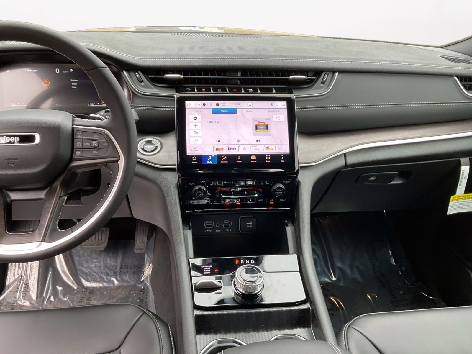 2025 Velvet Red Pearlcoat Jeep Grand Cherokee Limited 4X4 SUV