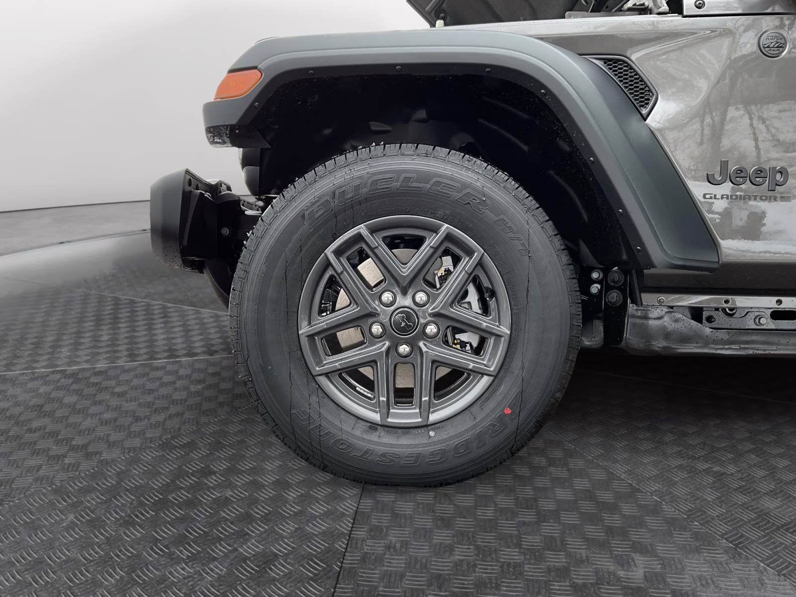 2026 Granite Crystal Metallic Clearcoat Jeep Gladiator Sport S 4X4 Truck