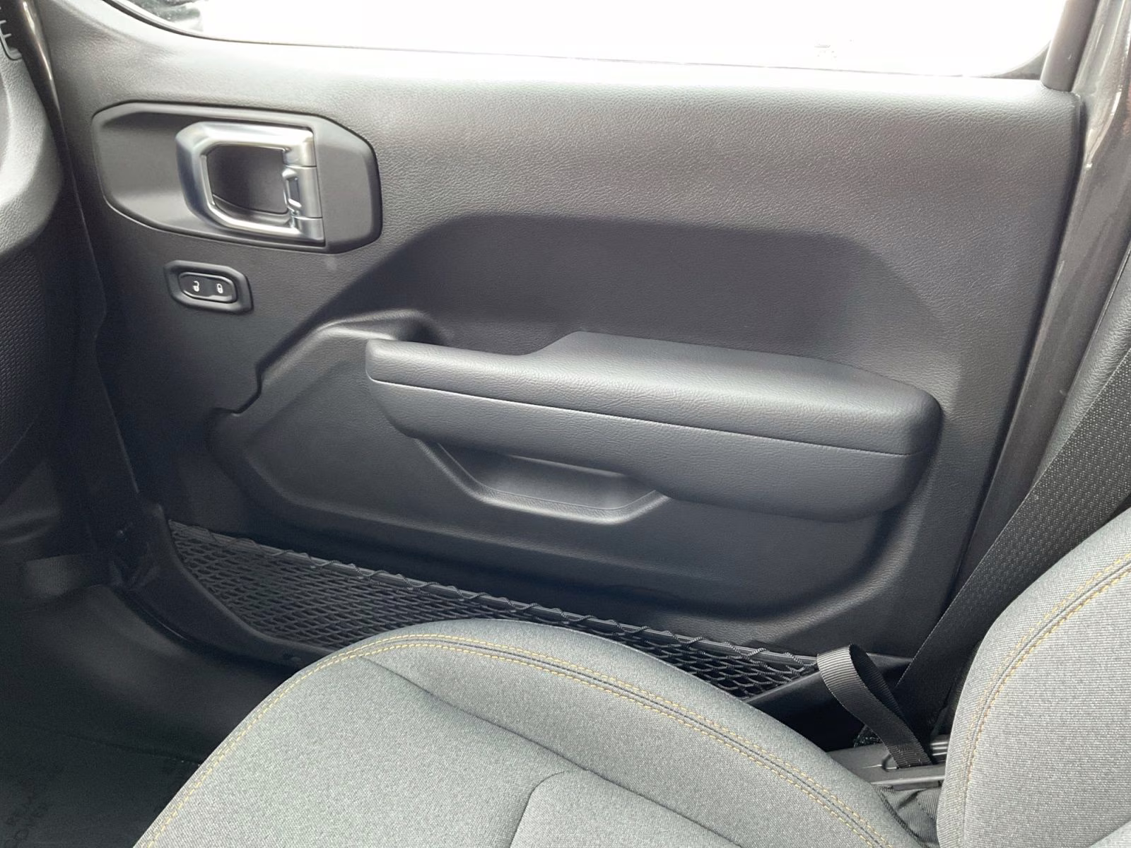 2026 Granite Crystal Metallic Clearcoat Jeep Gladiator Sport S 4X4 Truck