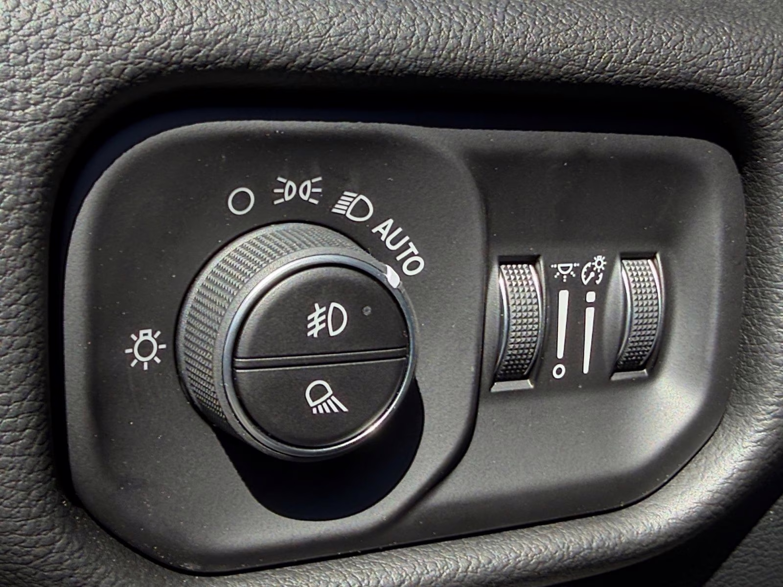 2026 Granite Crystal Metallic Clearcoat Ram 1500 Big Horn/Lone Star 4X4 Truck