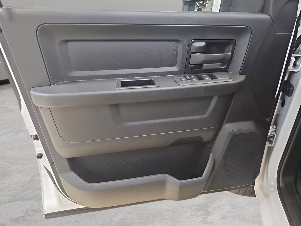 2026 Bright White Clearcoat Ram 2500 Tradesman 4X4 Truck