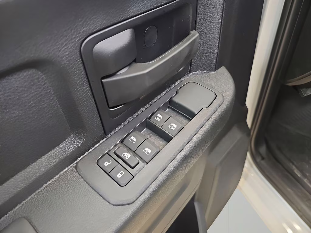 2026 Bright White Clearcoat Ram 2500 Tradesman 4X4 Truck