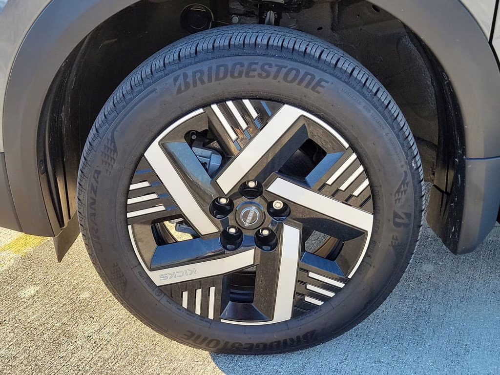 2025 Gun Metallic Nissan Kicks SV FWD SUV