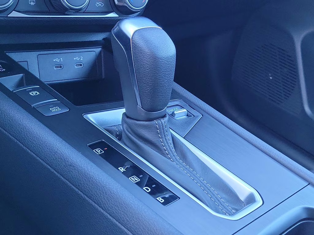 2025 Gun Metallic Nissan Kicks SV FWD SUV