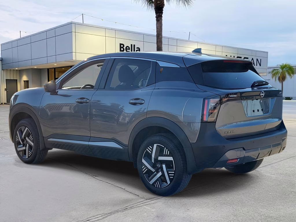 2025 Gun Metallic Nissan Kicks SV FWD SUV