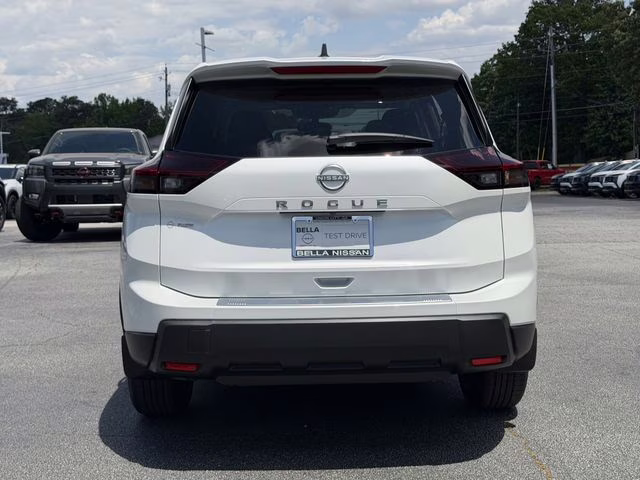 2026 Everest White Pearl Tricoat Nissan Rogue SV FWD SUV