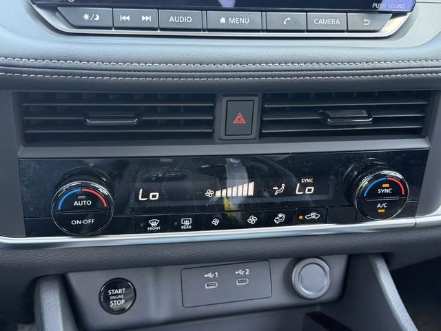 2026 Everest White Pearl Tricoat Nissan Rogue SV FWD SUV