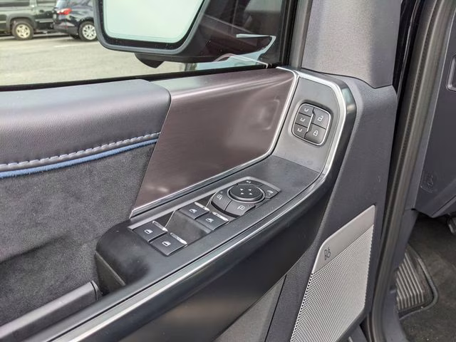 2025 Black Metallic Ford F-150 Platinum 4X4 Truck