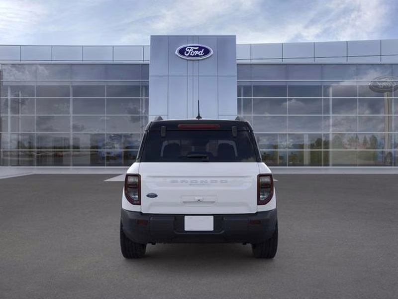 2025 Oxford White Ford Bronco Sport Outer Banks 4X4 SUV