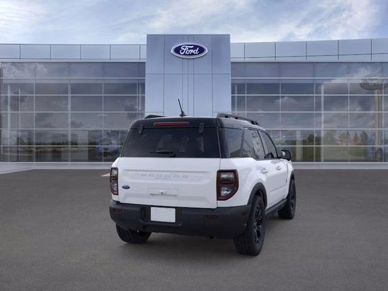 2025 Oxford White Ford Bronco Sport Outer Banks 4X4 SUV