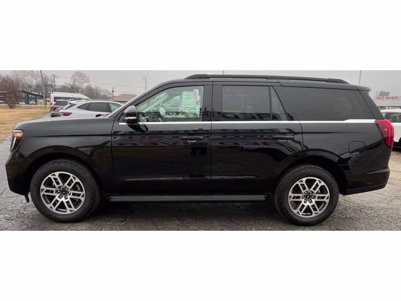 2026 Agate Black Metallic Ford Expedition Active 4X4 SUV