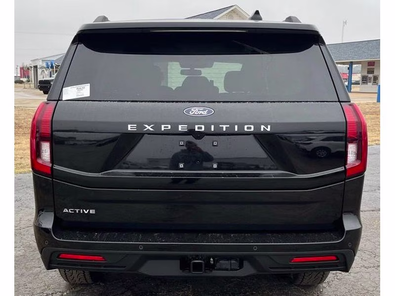 2026 Agate Black Metallic Ford Expedition Active 4X4 SUV