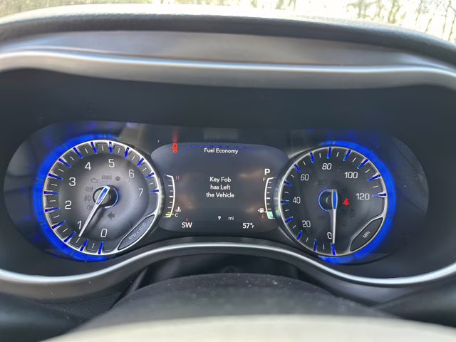 2026 Silver Mist Clearcoat Chrysler Pacifica Select FWD Van