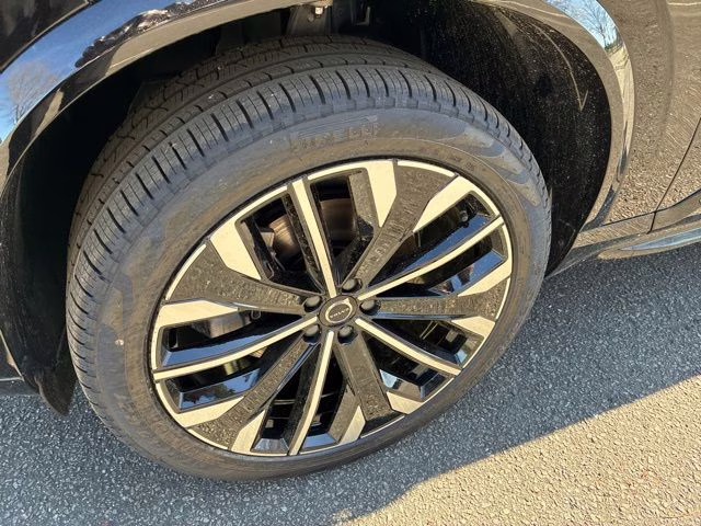 2026 Onyx Black Volvo XC90 B6 Plus 7-Seater AWD SUV