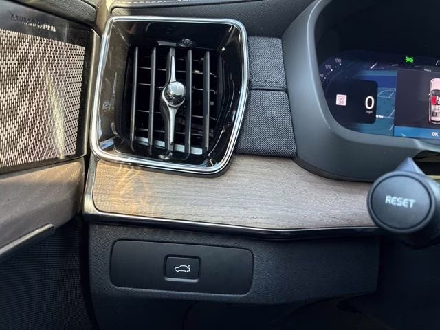 2026 Onyx Black Volvo XC90 B6 Plus 7-Seater AWD SUV