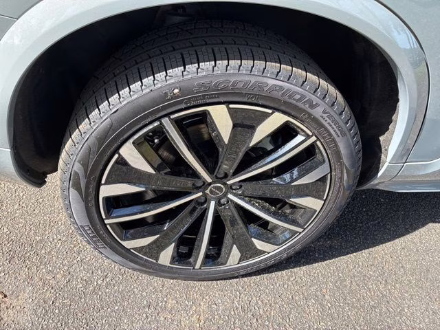 2026 Vapour Grey Volvo XC90 Plug-In Hybrid T8 Ultra 7-Seater AWD SUV