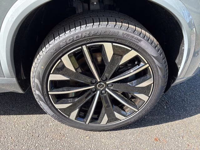 2026 Vapour Grey Volvo XC90 Plug-In Hybrid T8 Ultra 7-Seater AWD SUV