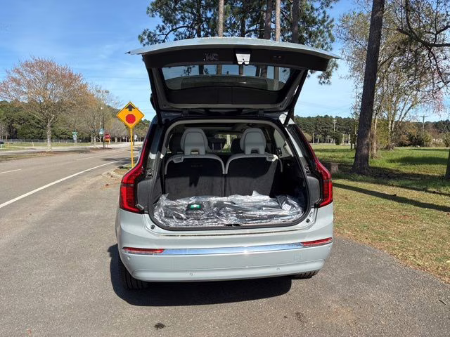 2026 Vapour Grey Volvo XC90 Plug-In Hybrid T8 Ultra 7-Seater AWD SUV
