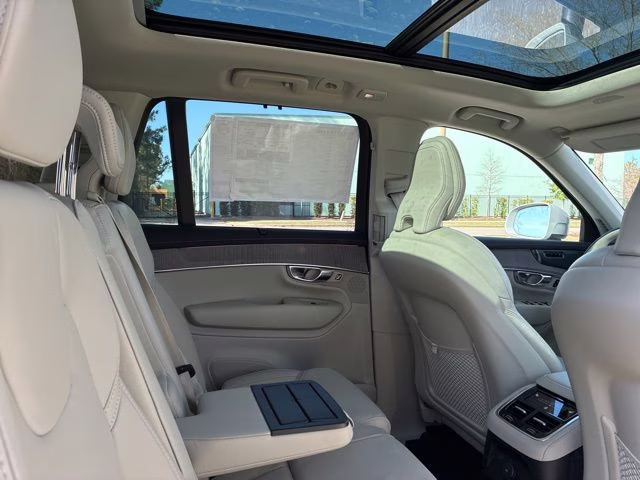 2026 Vapour Grey Volvo XC90 Plug-In Hybrid T8 Ultra 7-Seater AWD SUV