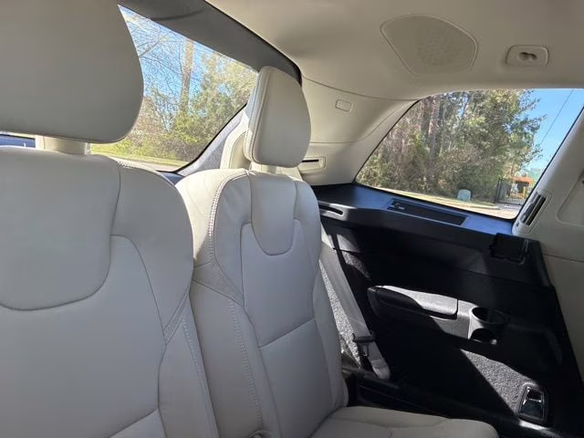 2026 Vapour Grey Volvo XC90 Plug-In Hybrid T8 Ultra 7-Seater AWD SUV