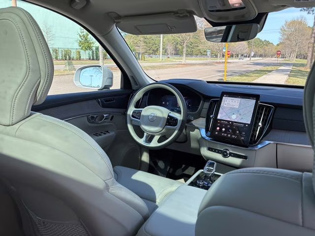 2026 Vapour Grey Volvo XC90 Plug-In Hybrid T8 Ultra 7-Seater AWD SUV