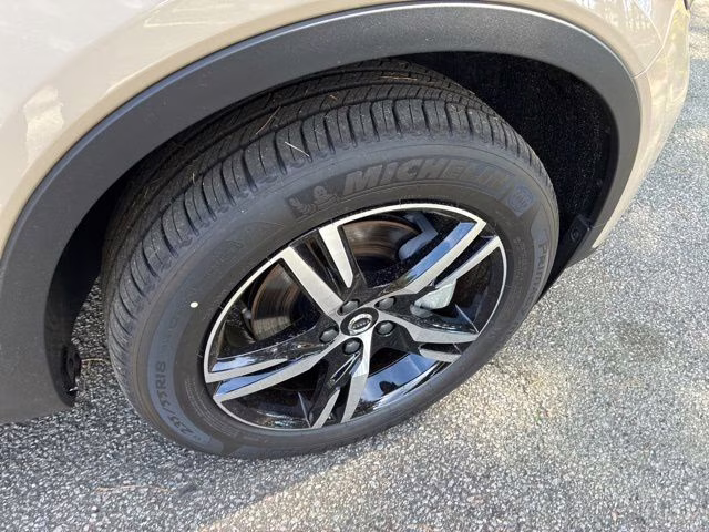 2026 Sand Dune Volvo XC40 B4 Core FWD SUV