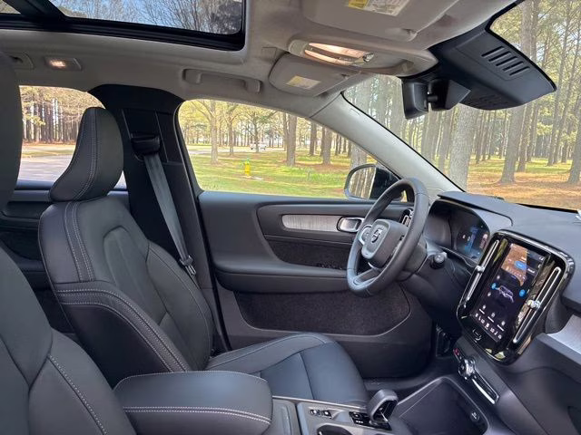 2026 Sand Dune Volvo XC40 B4 Core FWD SUV