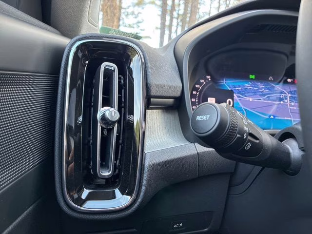 2026 Sand Dune Volvo XC40 B4 Core FWD SUV