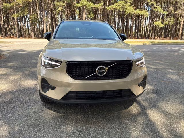 2026 Sand Dune Volvo XC40 B4 Core FWD SUV