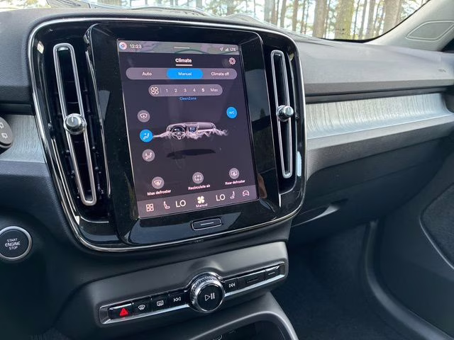 2026 Sand Dune Volvo XC40 B4 Core FWD SUV