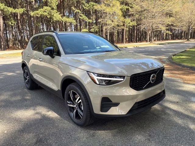 2026 Sand Dune Volvo XC40 B4 Core FWD SUV