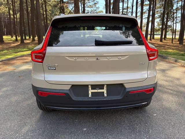 2026 Sand Dune Volvo XC40 B4 Core FWD SUV
