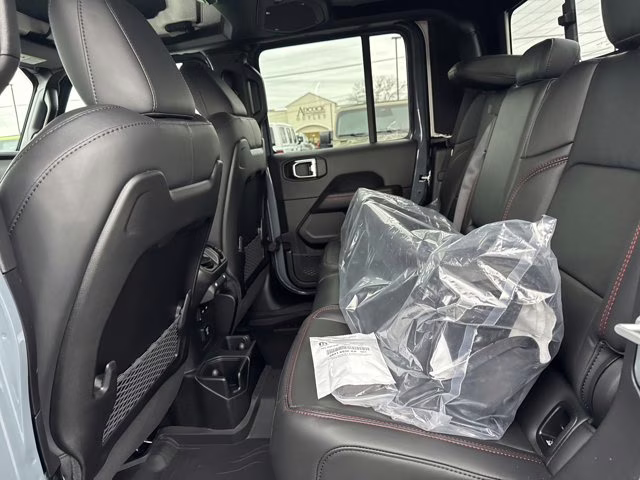 2026 Anvil Clearcoat Jeep Gladiator Rubicon 4X4 Truck